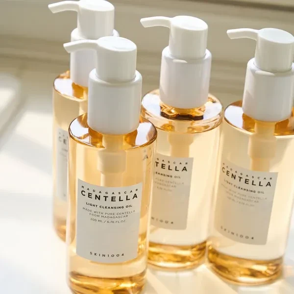 SKIN1004 Madagascar Centella Light Cleansing oil 200ml - Image 4