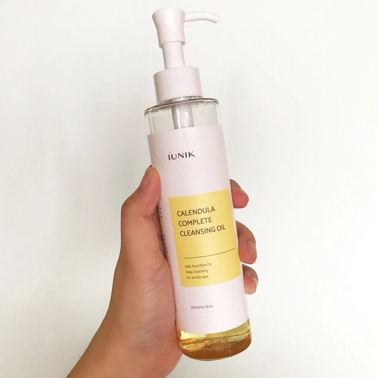 IUNIK CALENDULA COMPLETE CLEANSING OIL 200ML - Image 2