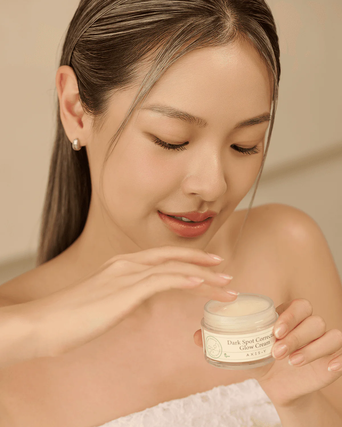 Axis-Y Dark Spot Correcting Glow Cream 50ml - Image 4