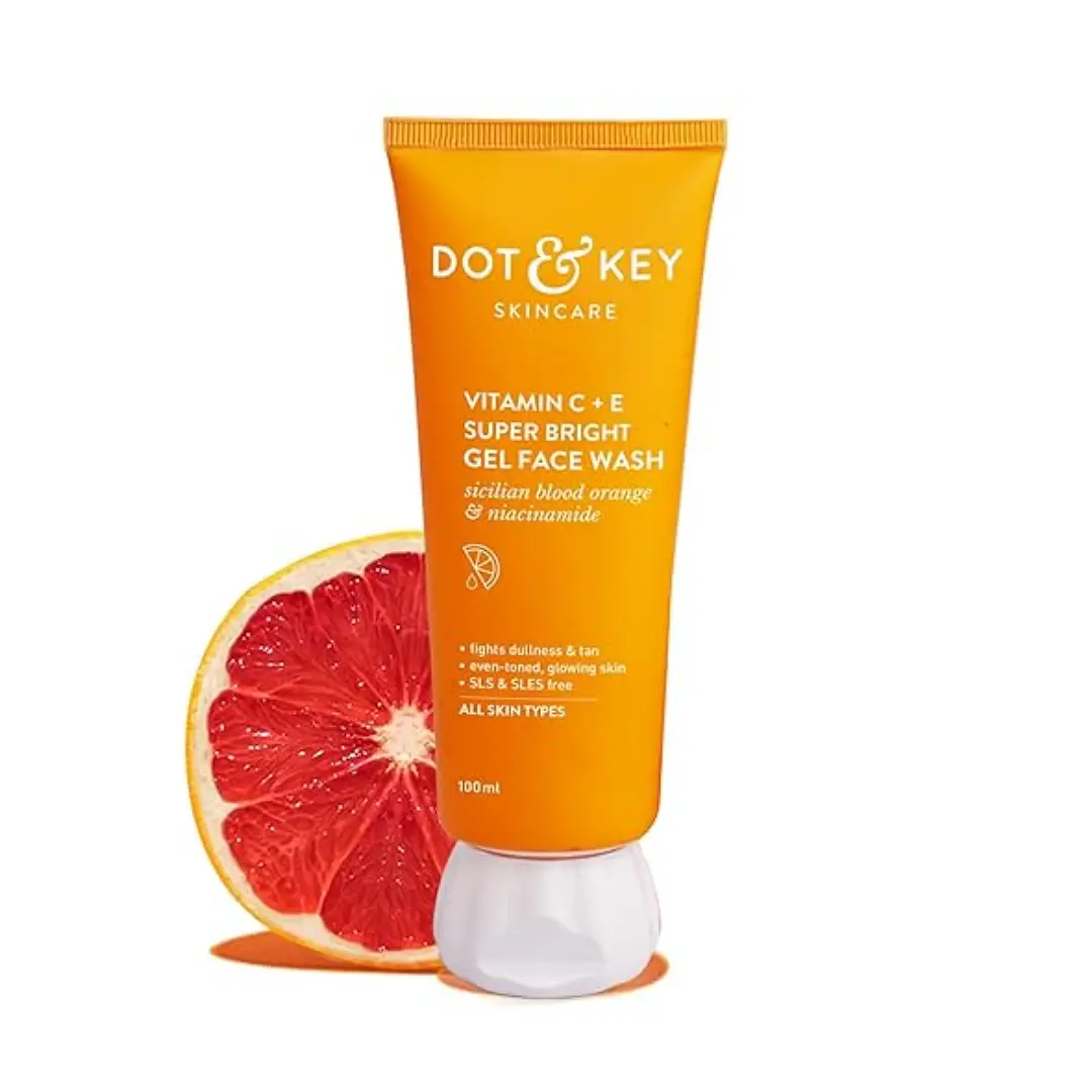 Dot & Key Vitamin C + E Super Bright Gel Face Wash 100ml - Image 3