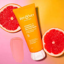 Dot & Key Vitamin C + E Super Bright Gel Face Wash 100ml - Image 4